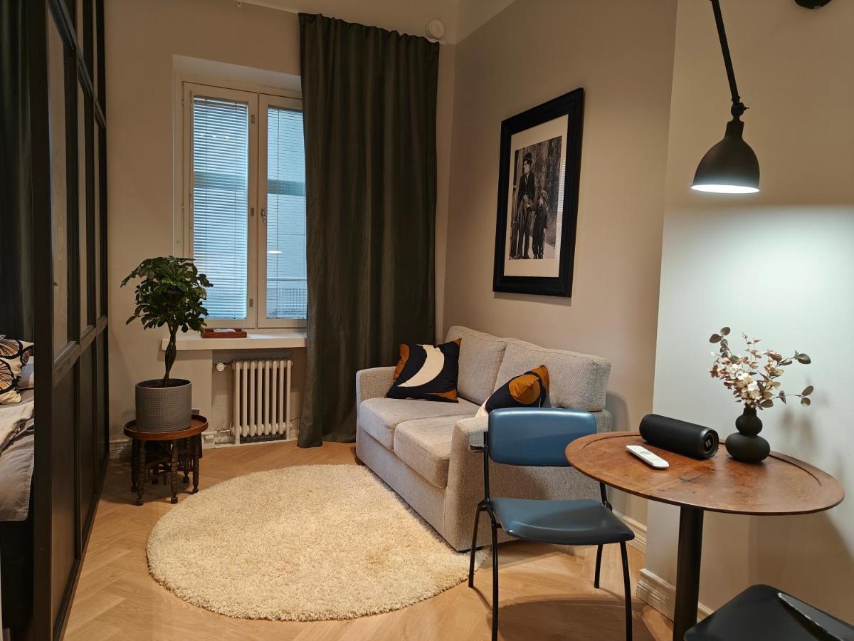Design Studio In Kamppi Appartement Helsinki Buitenkant foto