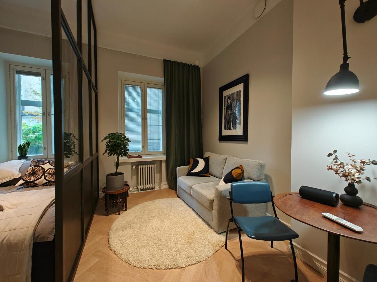 Design Studio In Kamppi Appartement Helsinki Buitenkant foto