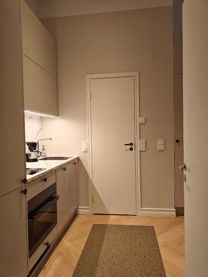 Design Studio In Kamppi Appartement Helsinki Buitenkant foto