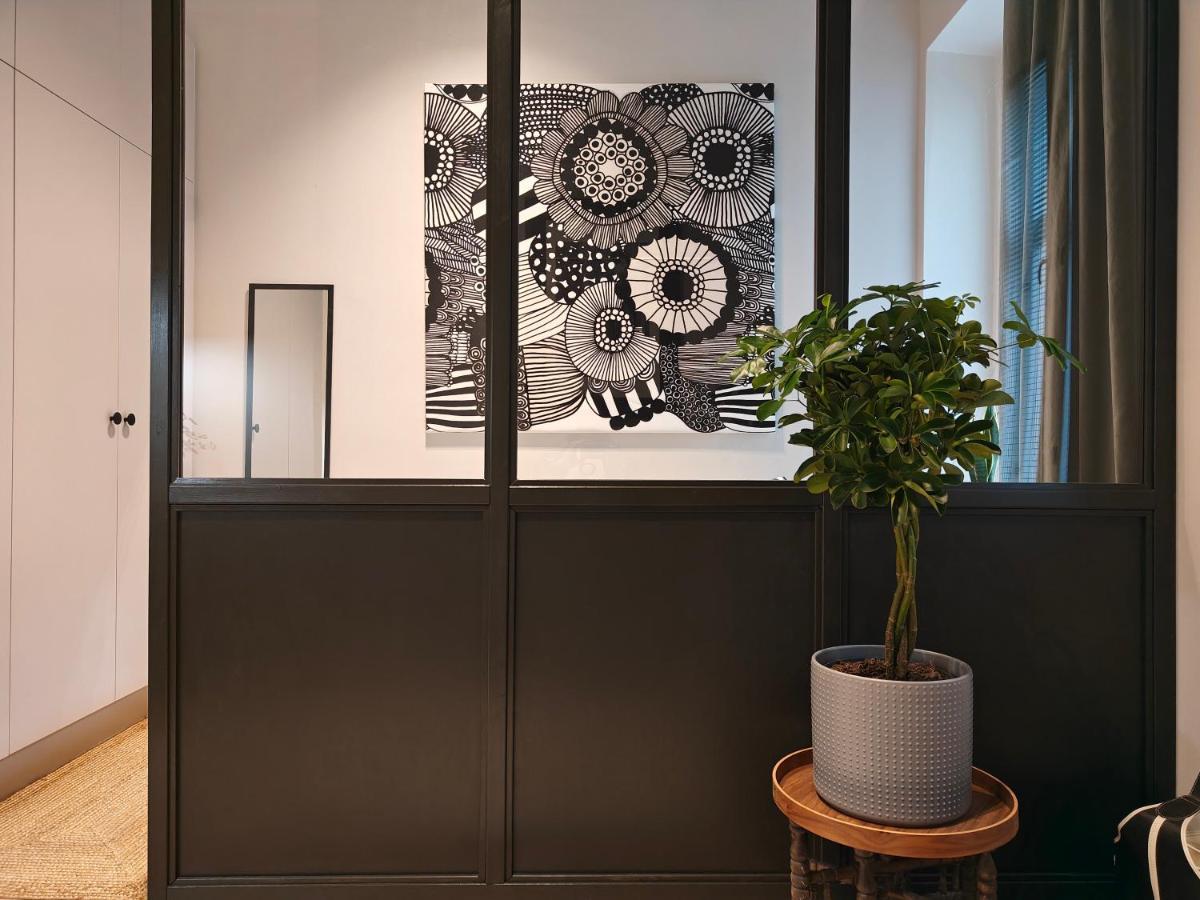 Design Studio In Kamppi Appartement Helsinki Buitenkant foto